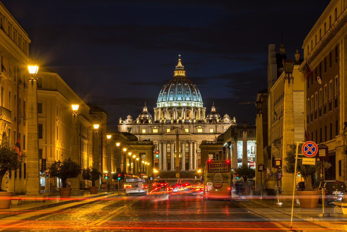 St. Peters Basilica up Via della Conciliazione_DSC4894